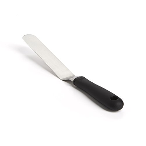 Good Grip Bent Icing Spatula by OXO