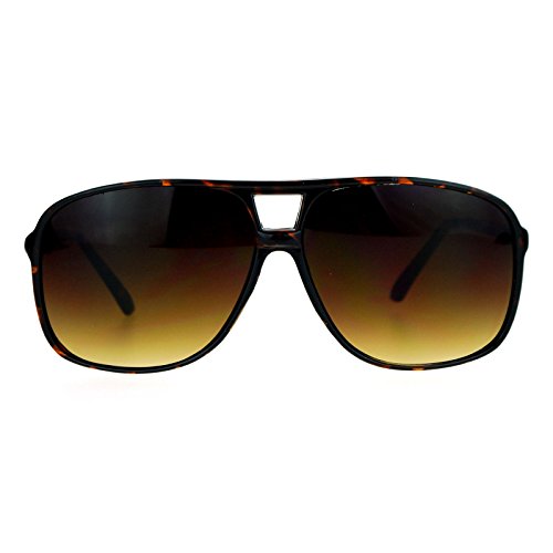 Mens sport sunglasses in oversized thin plastic style model number SA106