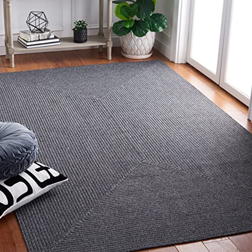 SAFAVIEH Braided Collection 539 x 839 GreyIvory BRA201F Handmade Farmhouse Living Room Dining Bedroom Area Rug